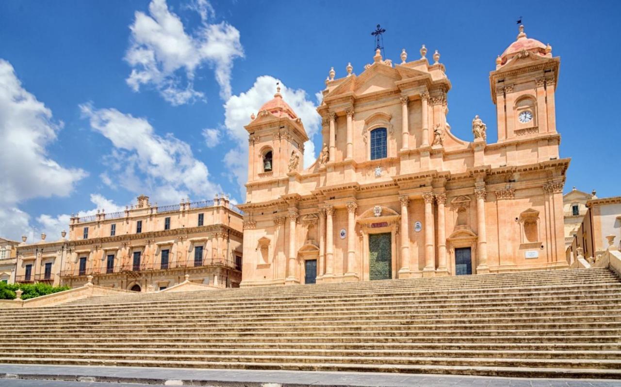 Centopassi Noto B&B ภายนอก รูปภาพ
